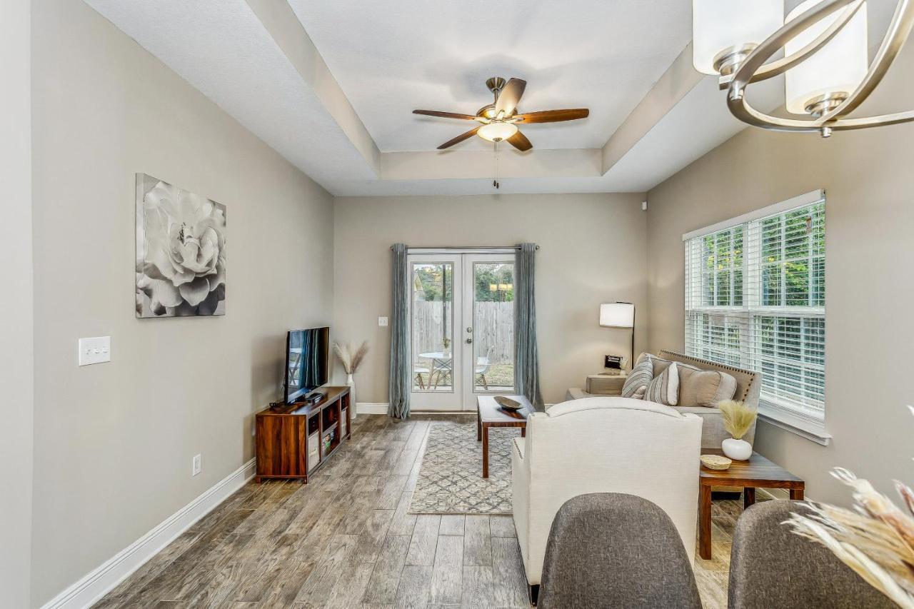 Lovely Town-Home In ペンサコーラ エクステリア 写真